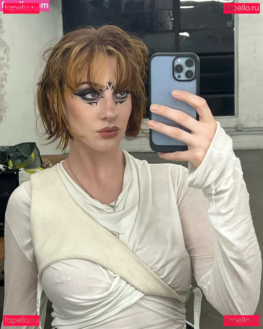 Tati Bruening Onlyfans Photo Gallery 