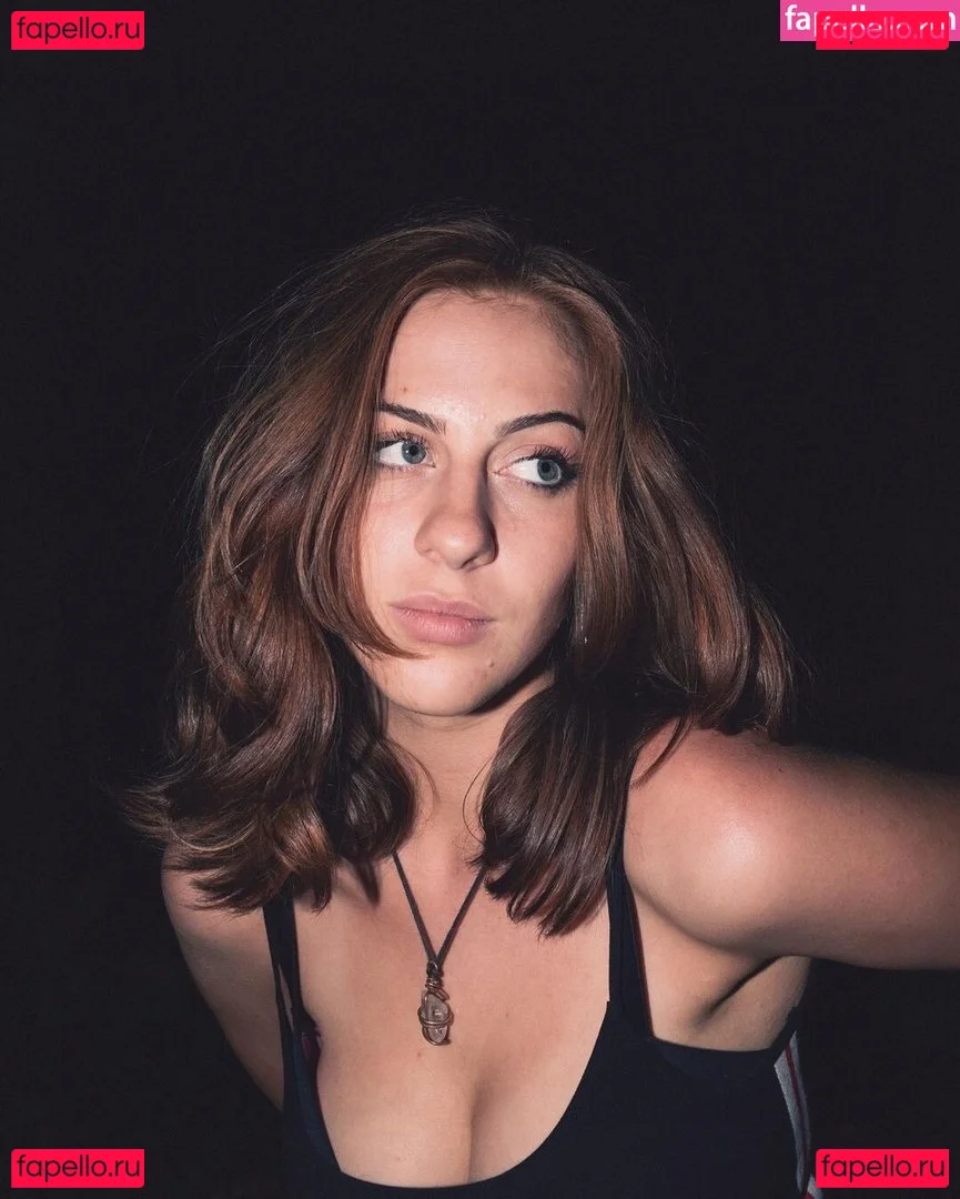 Tati Bruening Onlyfans Photo Gallery 