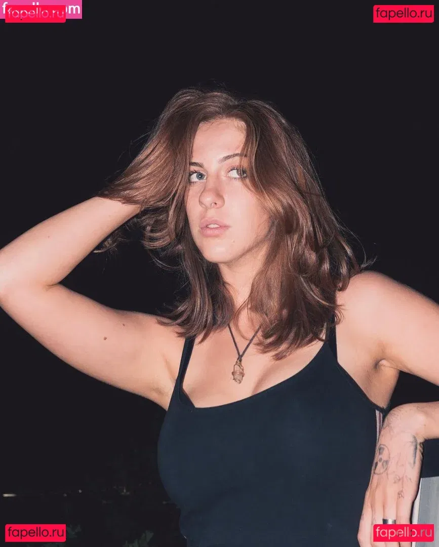 Tati Bruening Onlyfans Photo Gallery 