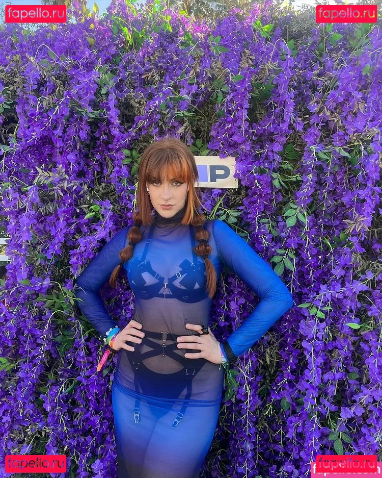 Tati Bruening Onlyfans Photo Gallery 