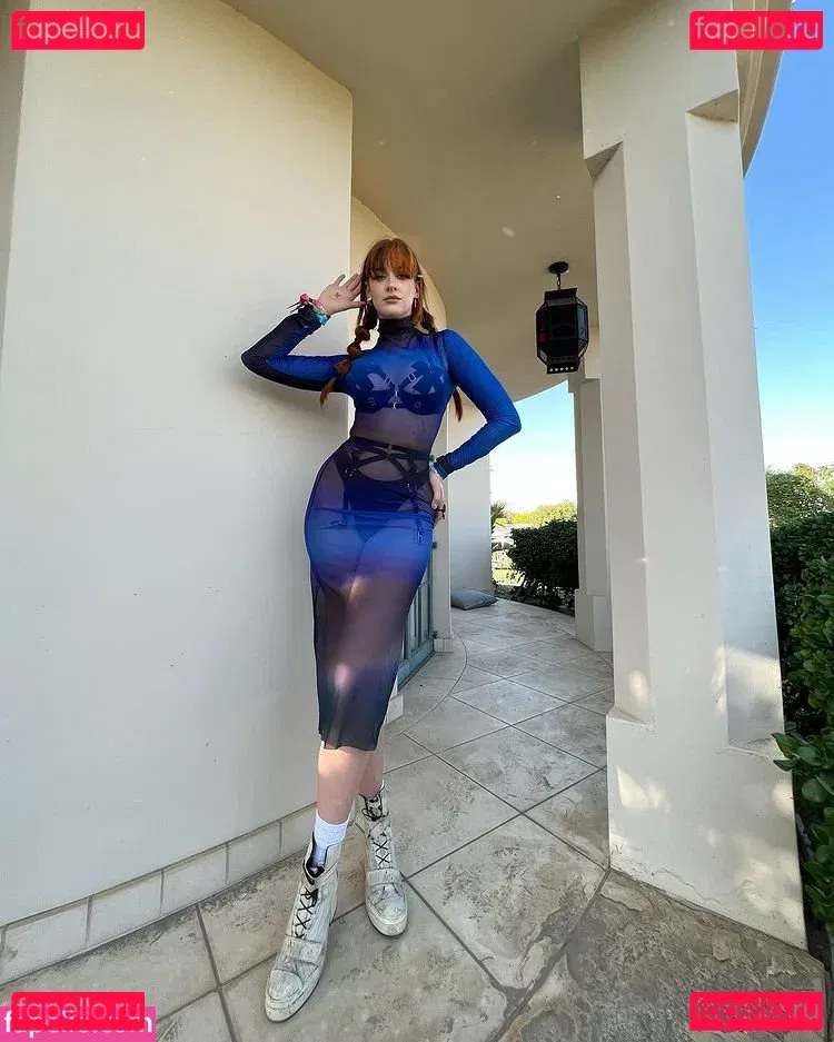 Tati Bruening Onlyfans Photo Gallery 