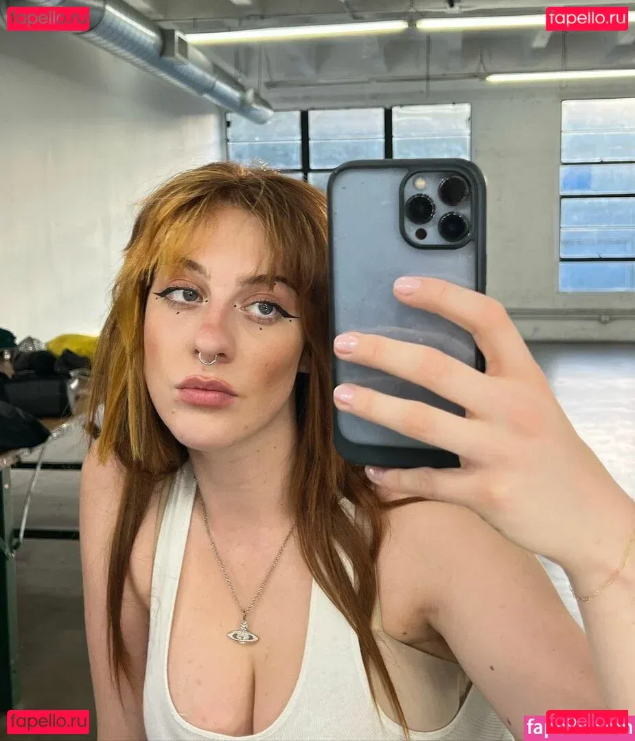 Tati Bruening Onlyfans Photo Gallery 