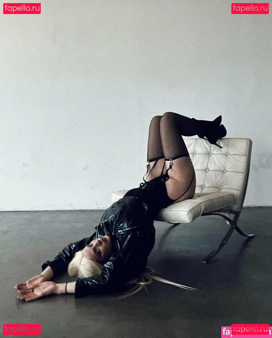 Tati Bruening Onlyfans Photo Gallery 