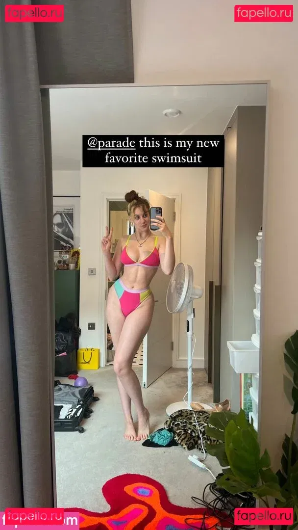 Tati Bruening Onlyfans Photo Gallery 