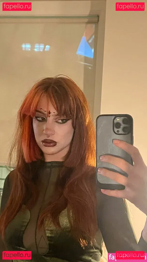 Tati Bruening Onlyfans Photo Gallery 