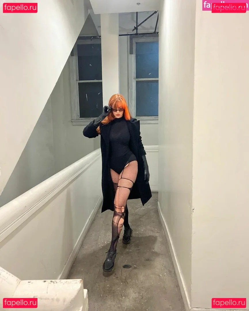 Tati Bruening Onlyfans Photo Gallery 