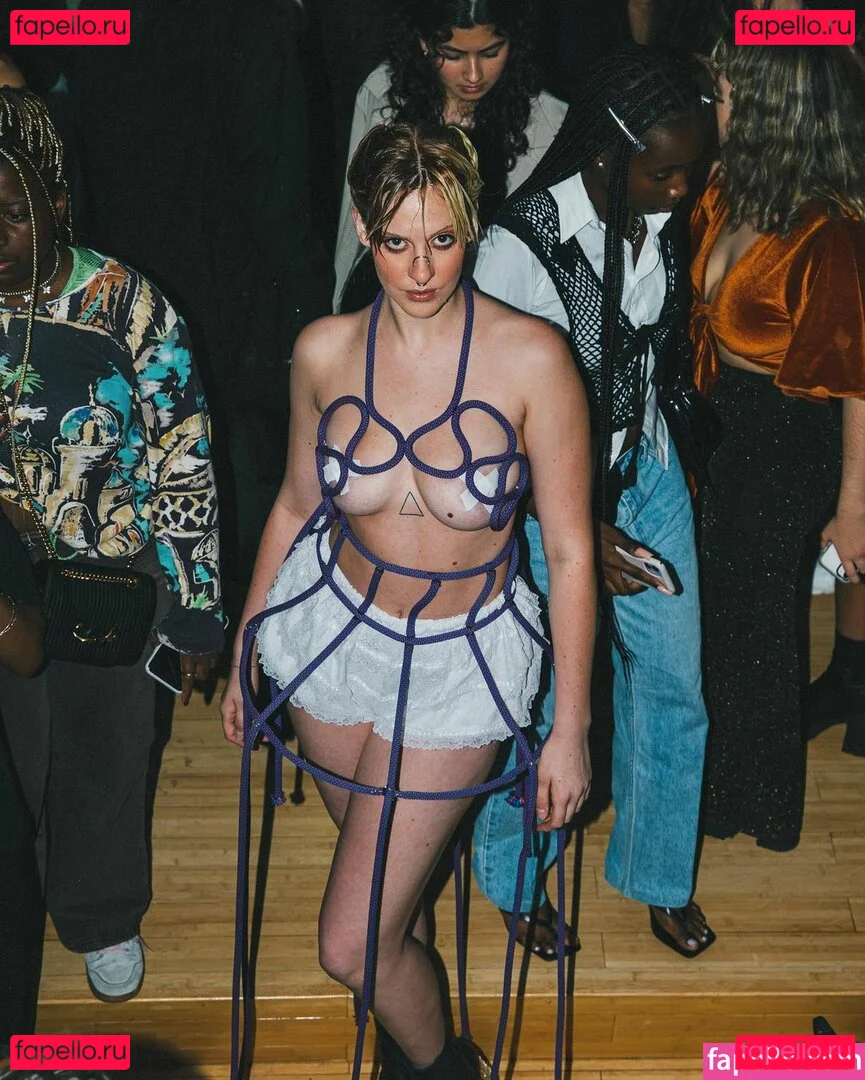 Tati Bruening Onlyfans Photo Gallery 