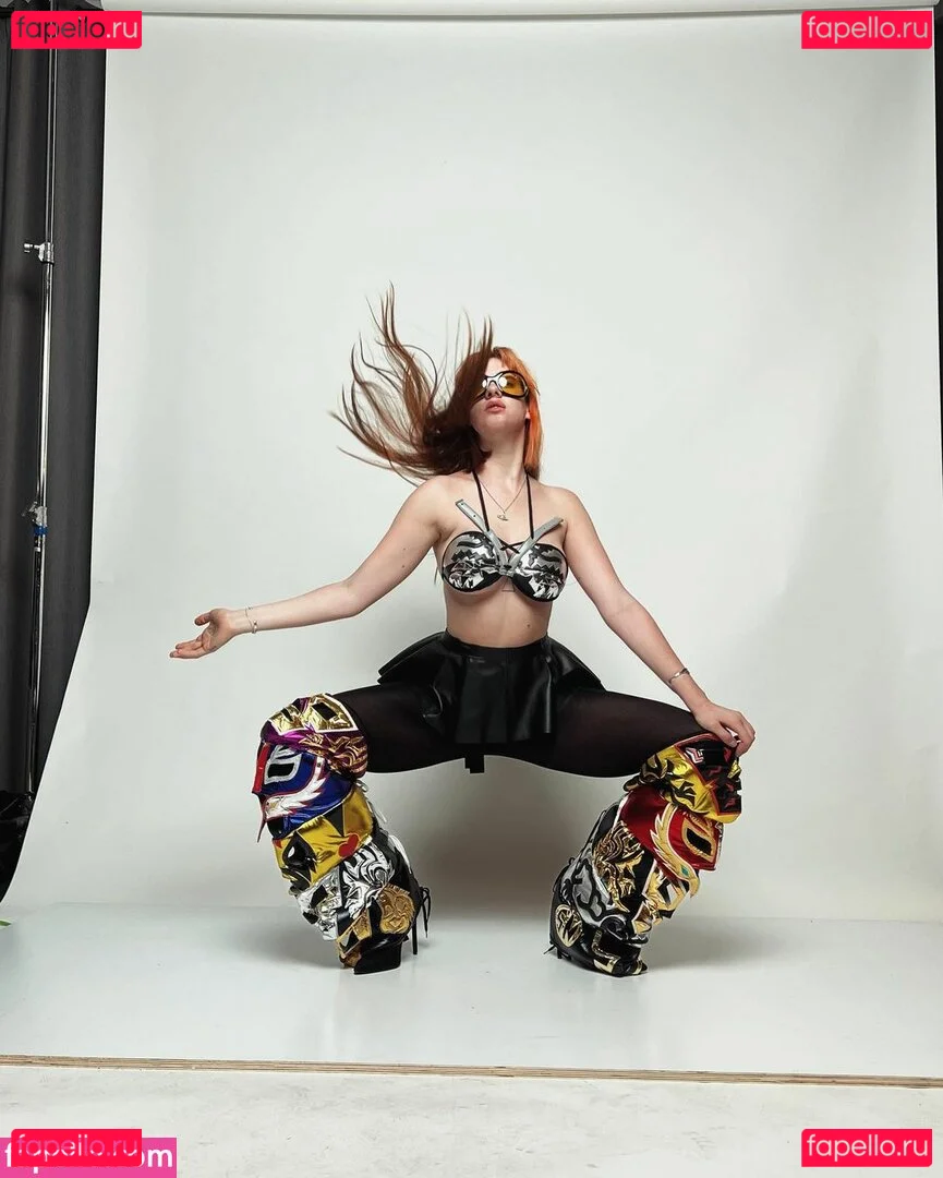 Tati Bruening Onlyfans Photo Gallery 