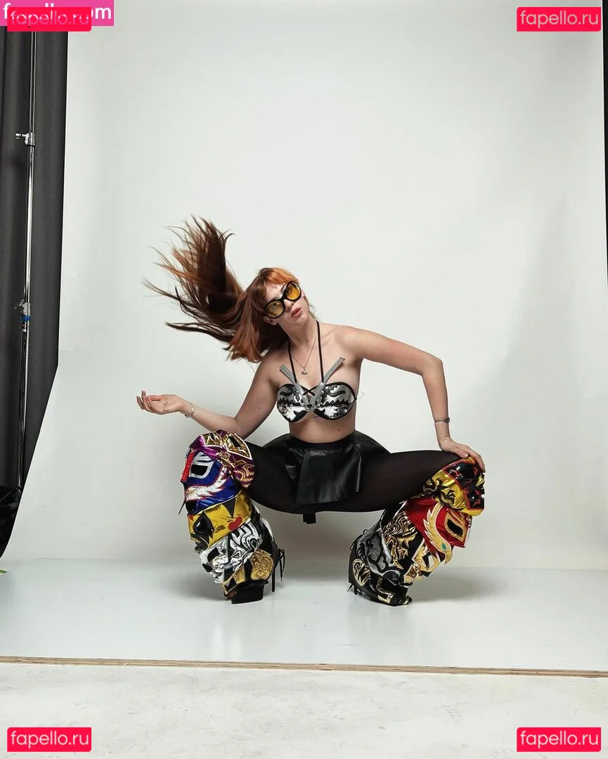 Tati Bruening Onlyfans Photo Gallery 