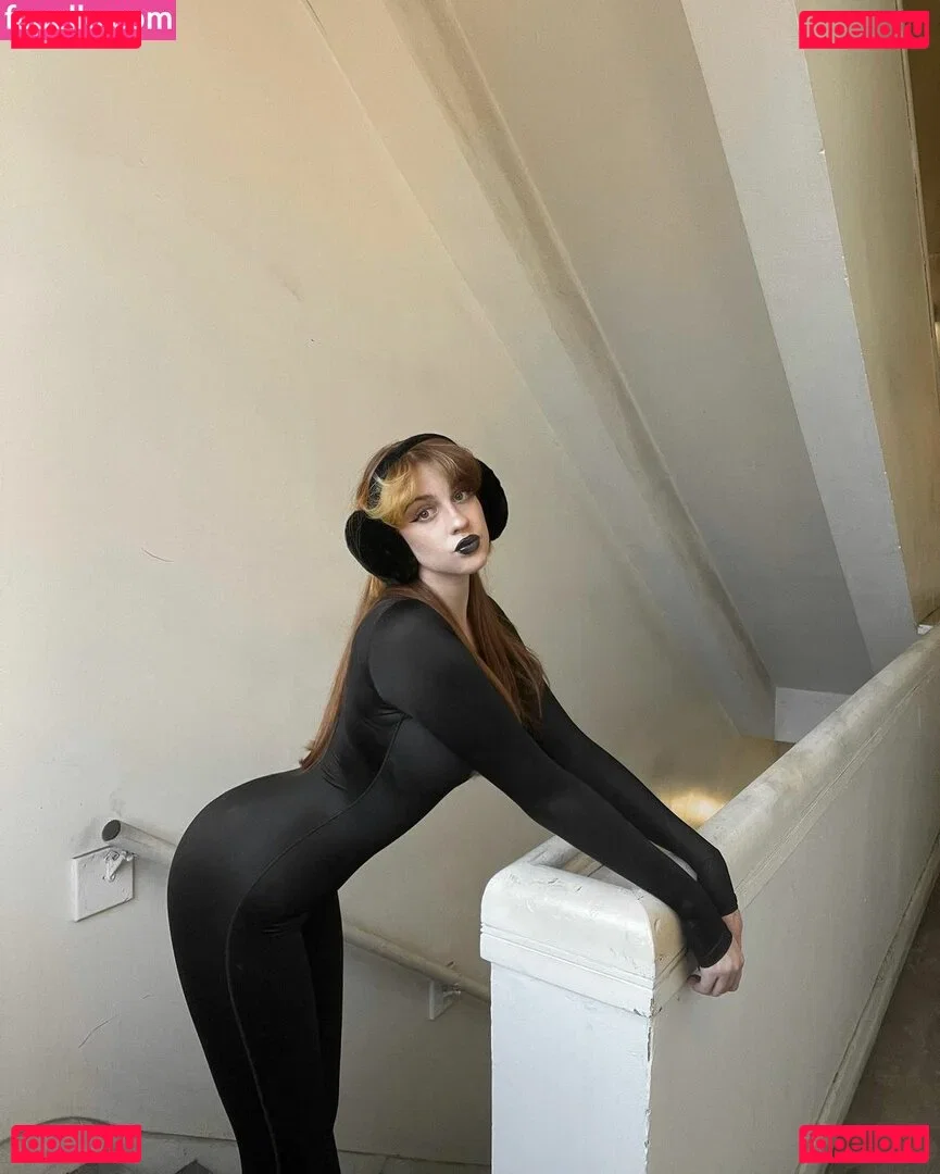 Tati Bruening Onlyfans Photo Gallery 