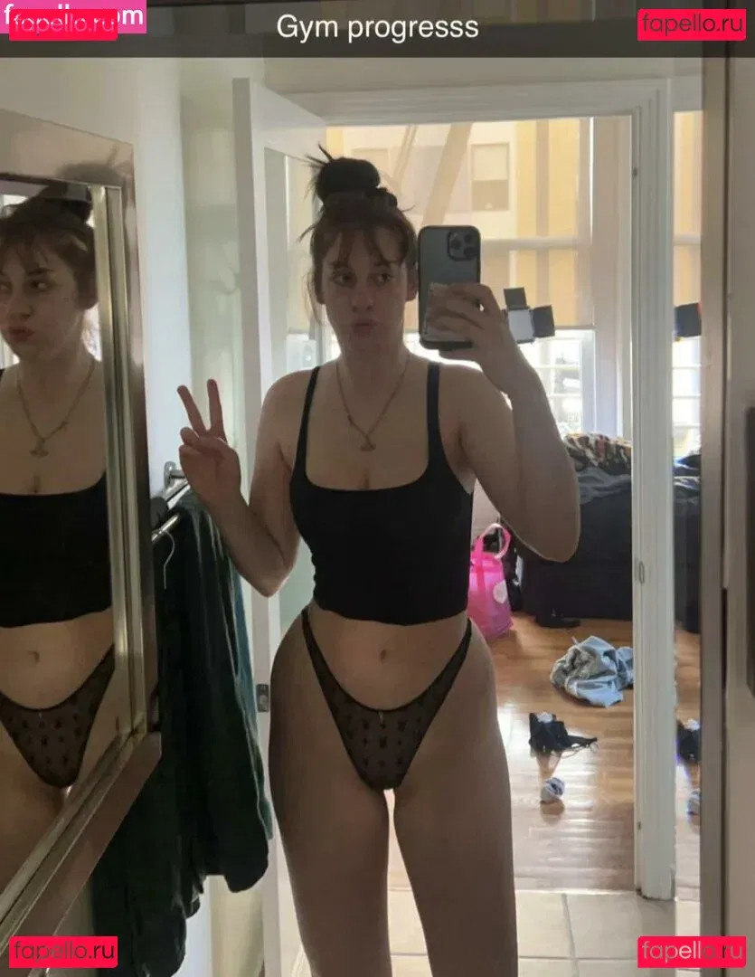 Tati Bruening Onlyfans Photo Gallery 