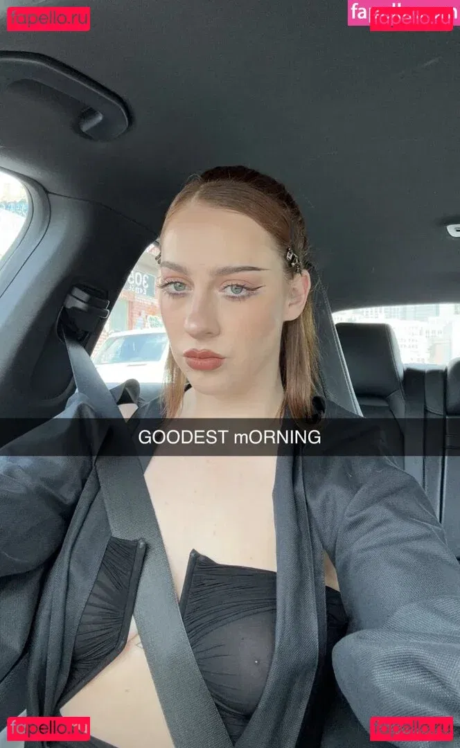 Tati Bruening Onlyfans Photo Gallery 