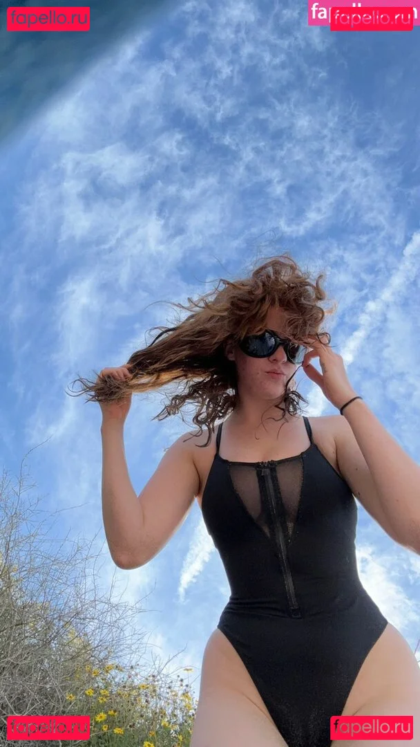 Tati Bruening Onlyfans Photo Gallery 