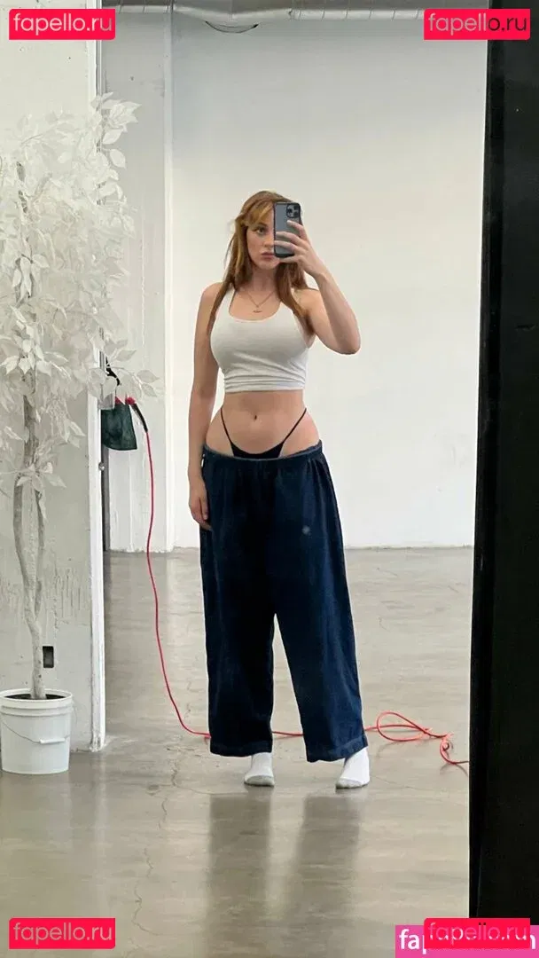 Tati Bruening Onlyfans Photo Gallery 