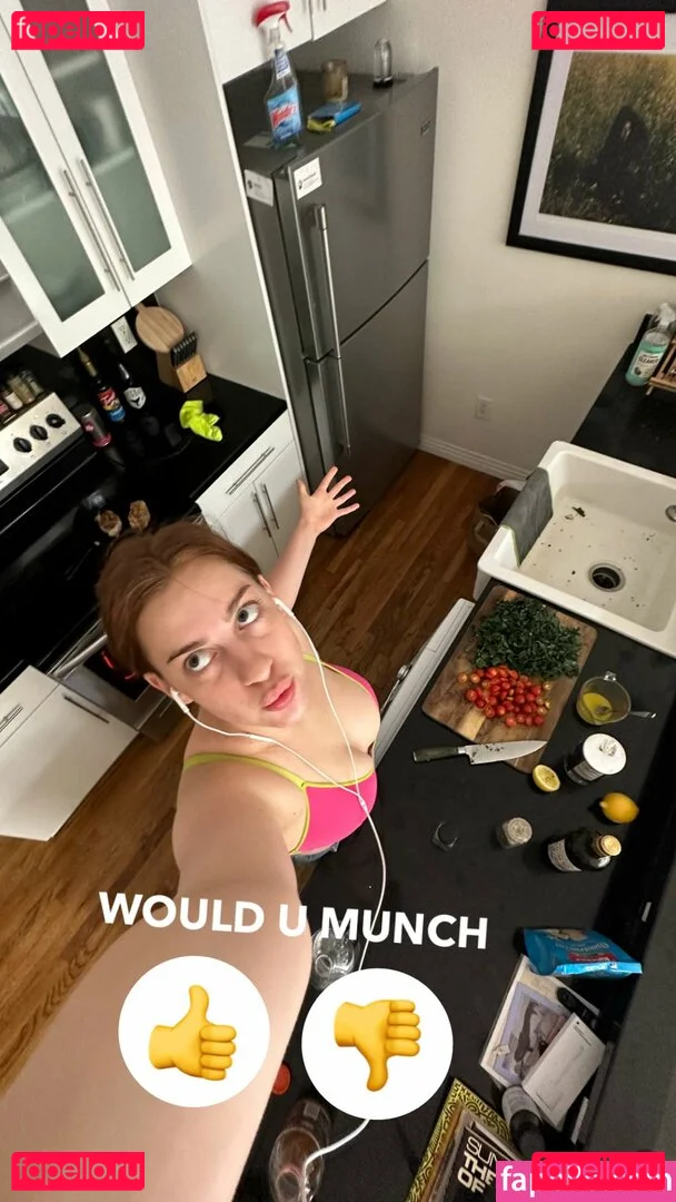 Tati Bruening Onlyfans Photo Gallery 