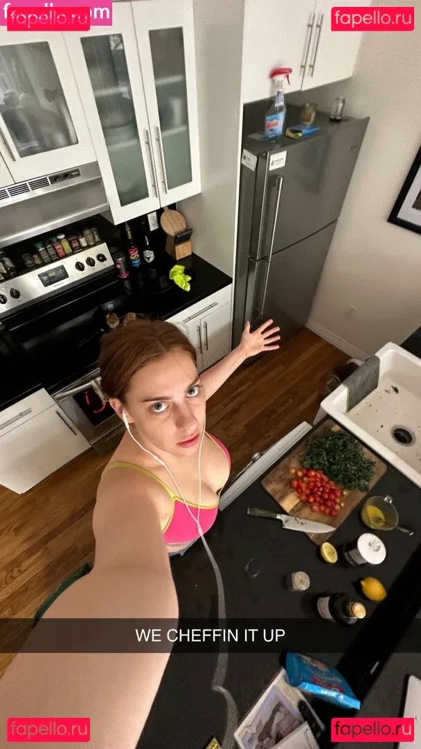 Tati Bruening Onlyfans Photo Gallery 