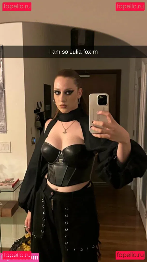 Tati Bruening Onlyfans Photo Gallery 