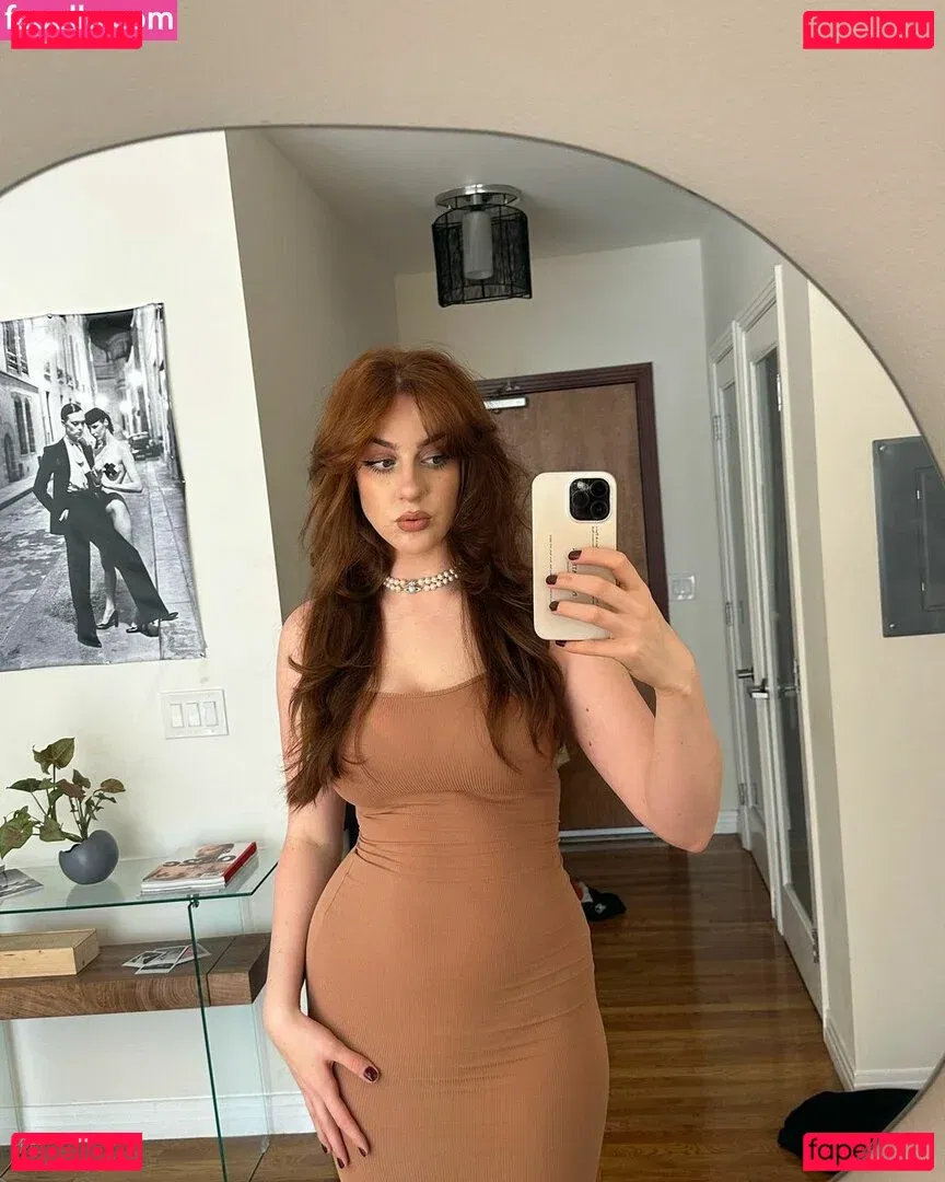 Tati Bruening Onlyfans Photo Gallery 