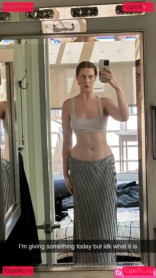 Tati Bruening Onlyfans Photo Gallery 