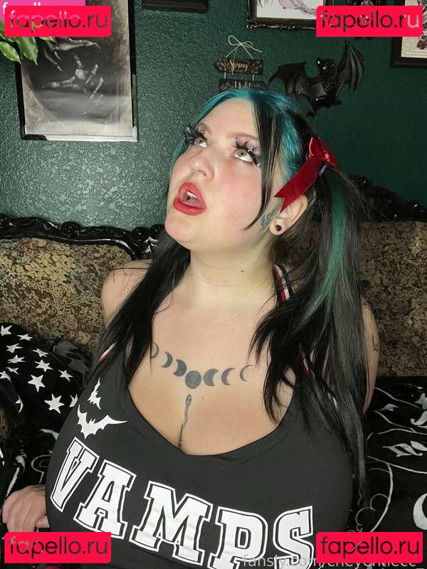 cheyennecc / cheyennecc_ / cheyennecc__ Onlyfans Photo Gallery 