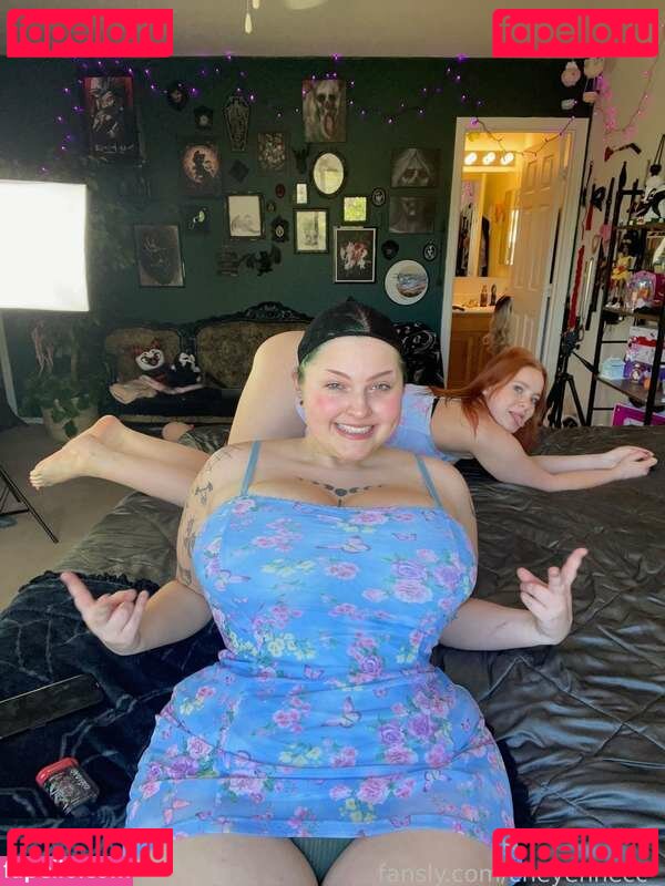 cheyennecc / cheyennecc_ / cheyennecc__ Onlyfans Photo Gallery 