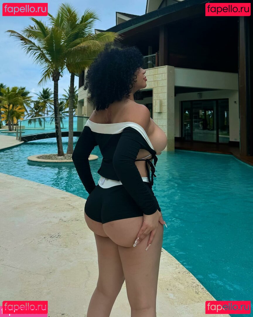 MamiMel20 / Meldadel / itsrealmeldadel Onlyfans Photo Gallery 