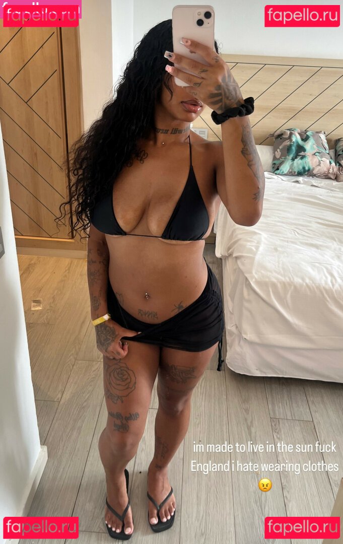 AaliyahBhadxx Onlyfans Photo Gallery 