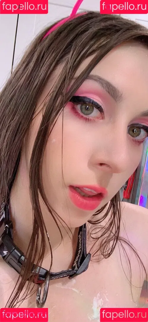 lunackitsuen Onlyfans Photo Gallery 