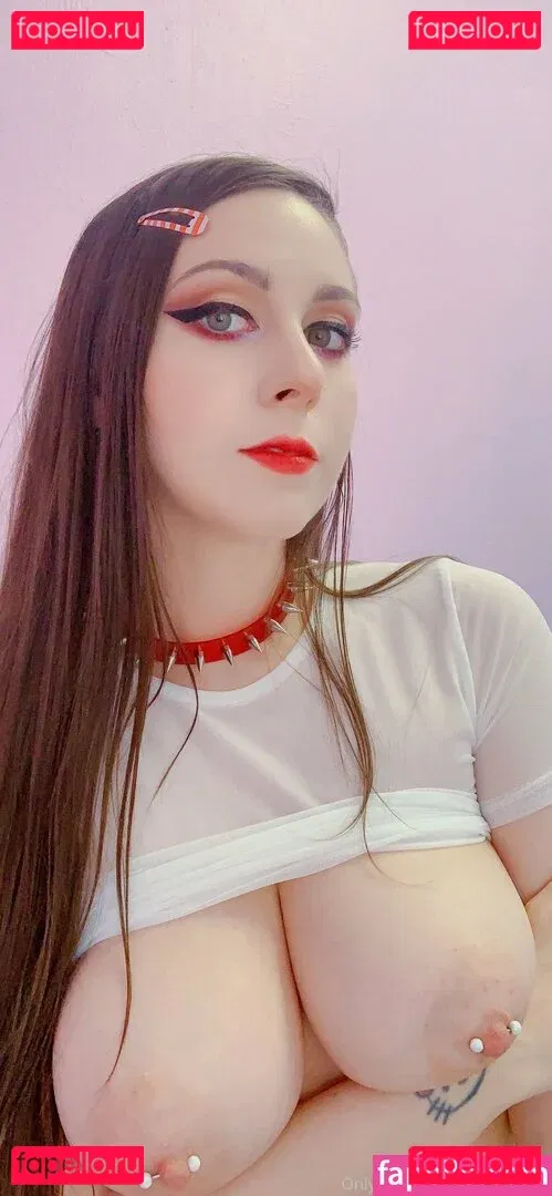 lunackitsuen Onlyfans Photo Gallery 