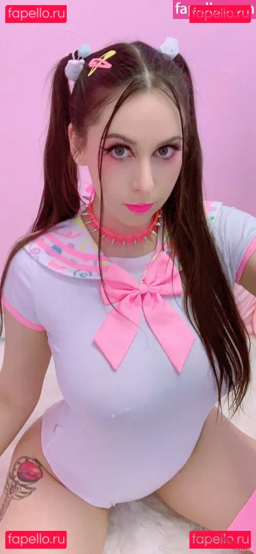 lunackitsuen Onlyfans Photo Gallery 