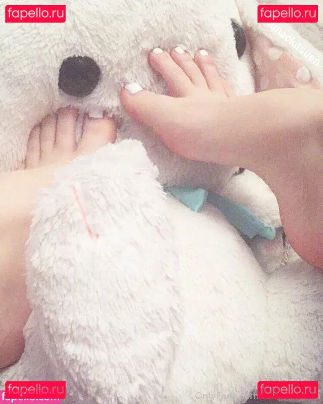 lunackitsuen Onlyfans Photo Gallery 