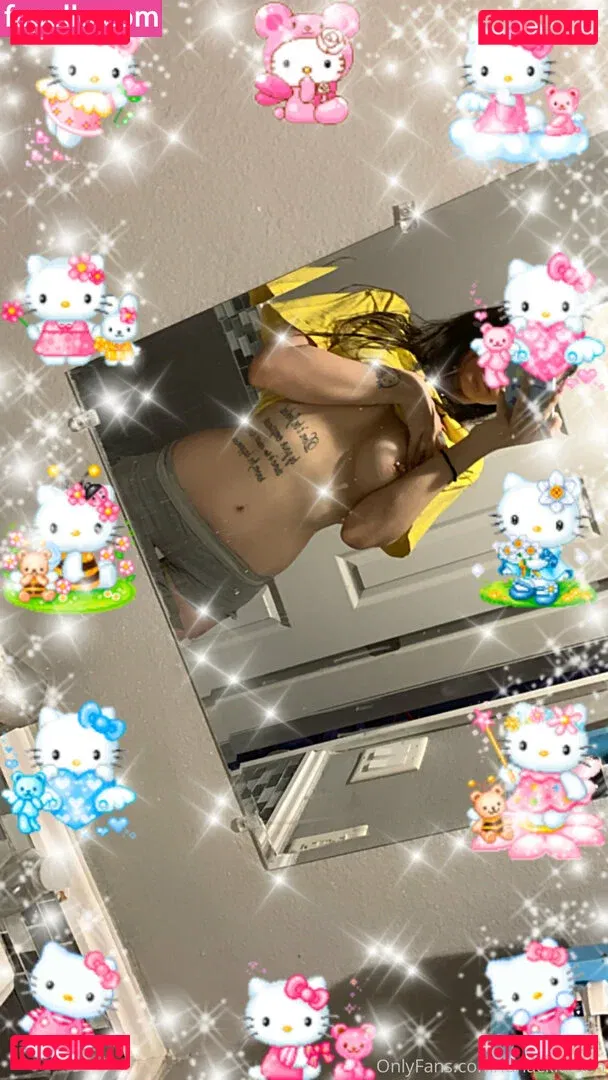 lunackitsuen Onlyfans Photo Gallery 