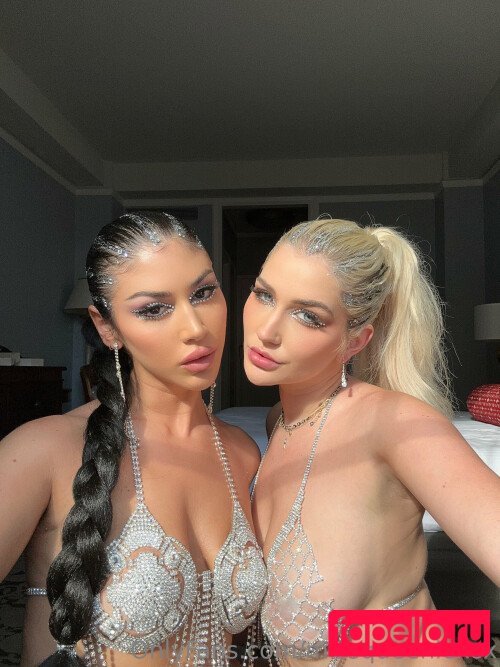 MissQueenieXOX Nude Onlyfans Photo 15