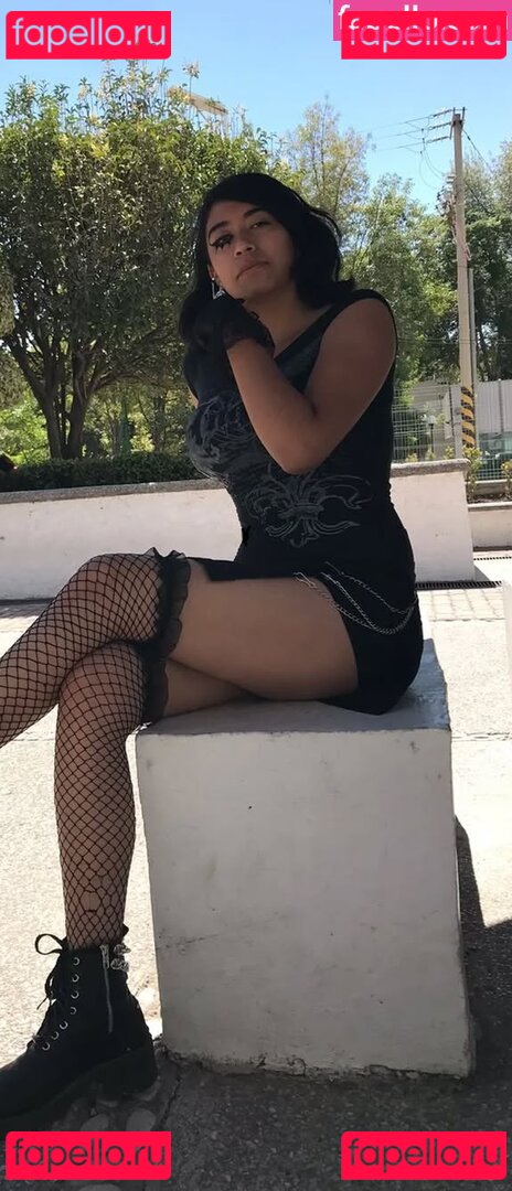 Allisauria Onlyfans Photo Gallery 