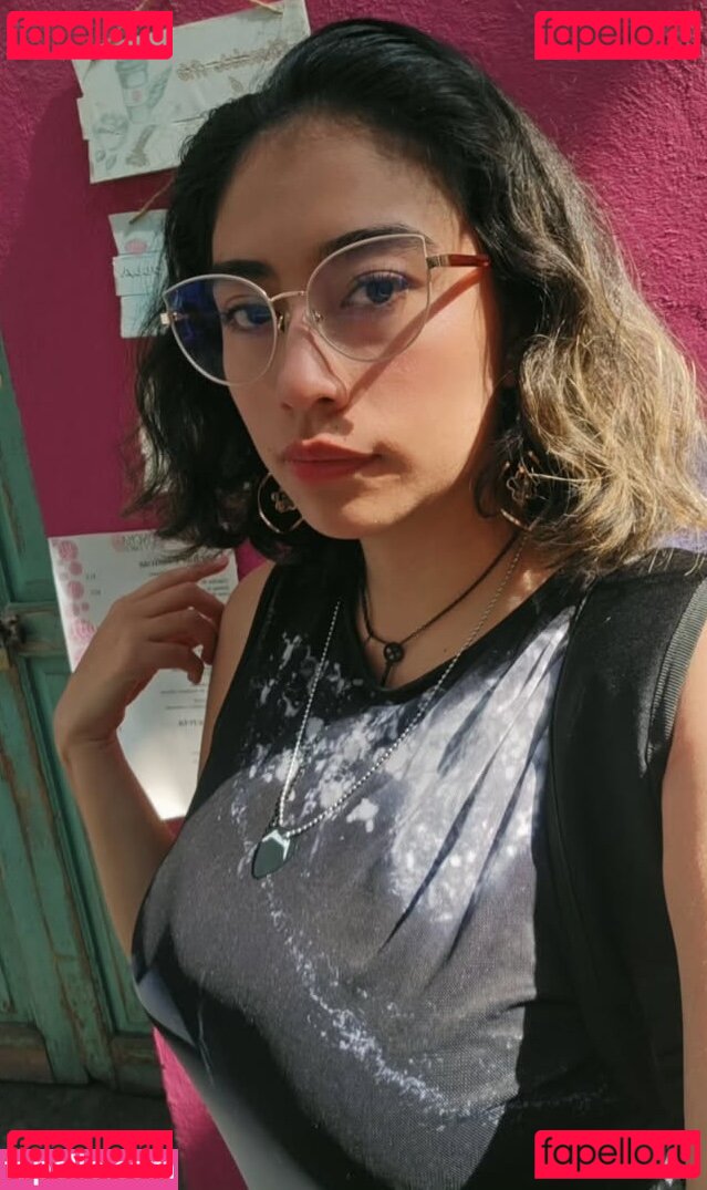 Allisauria Onlyfans Photo Gallery 