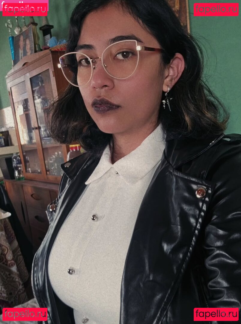 Allisauria Onlyfans Photo Gallery 