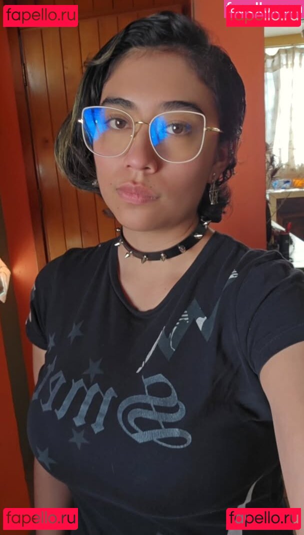 Allisauria Onlyfans Photo Gallery 