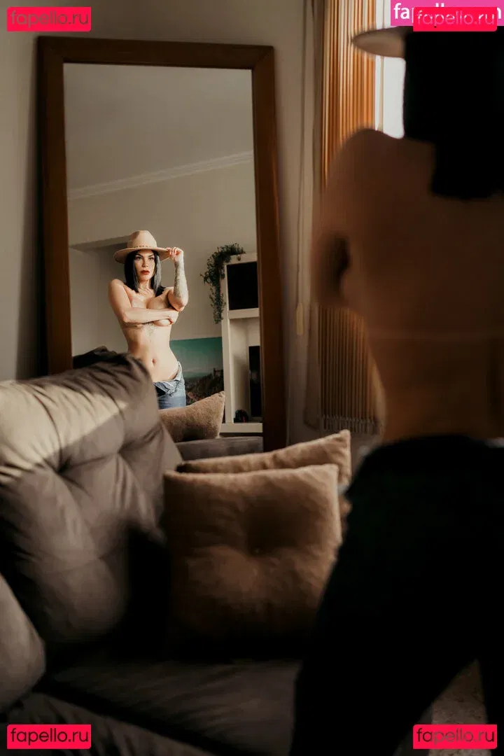 eujeamaral Onlyfans Photo Gallery 