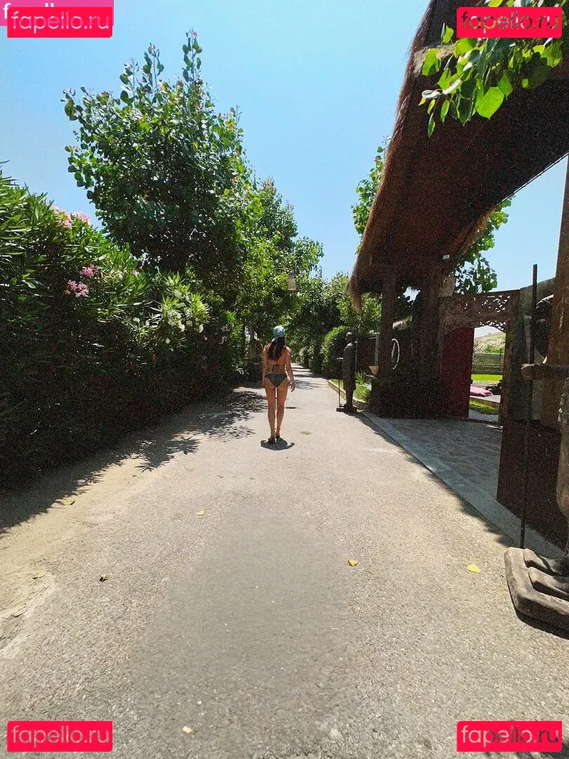 Ana Lucia Dominguez Onlyfans Photo Gallery 