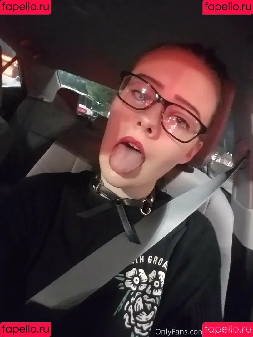 kindlyfruitbat Onlyfans Photo Gallery 