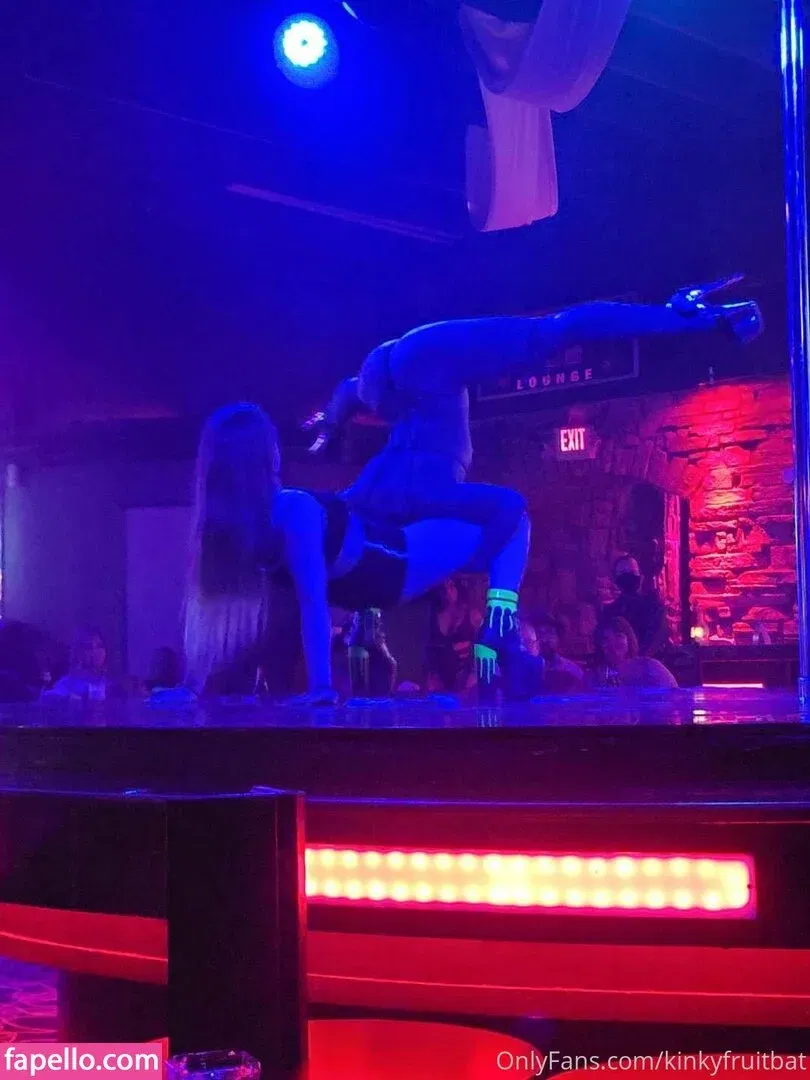 kindlyfruitbat Onlyfans Photo Gallery 