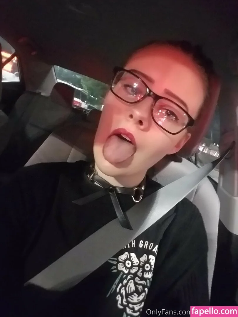 kindlyfruitbat Onlyfans Photo Gallery 