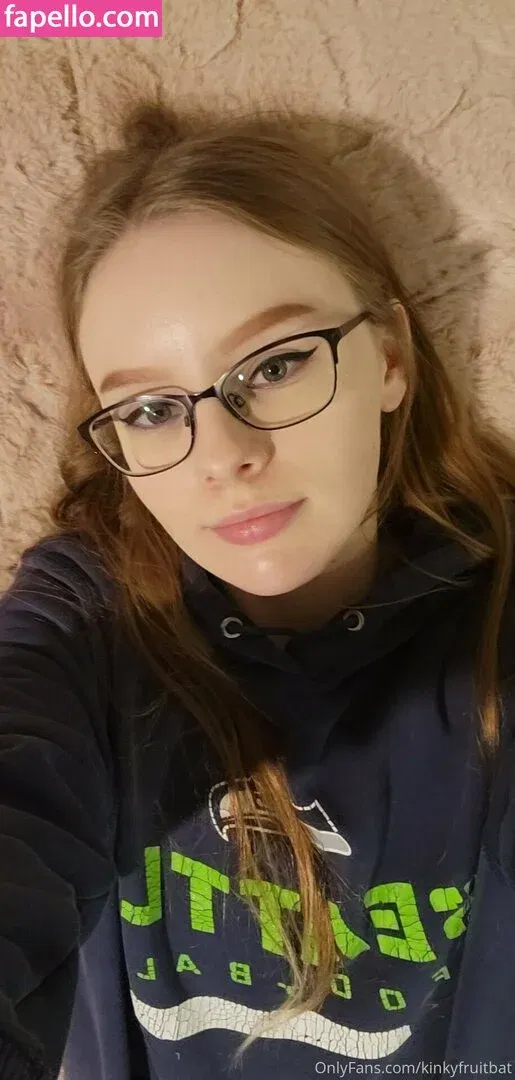 kindlyfruitbat Onlyfans Photo Gallery 