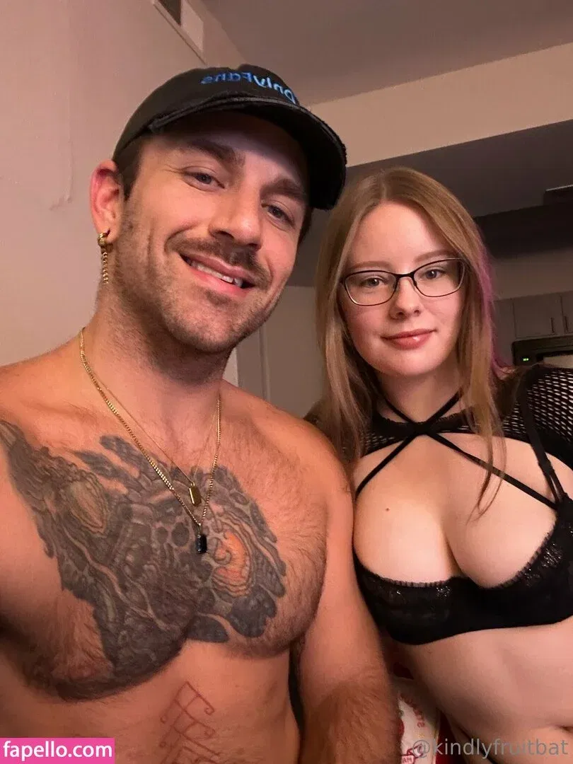 kindlyfruitbat Onlyfans Photo Gallery 