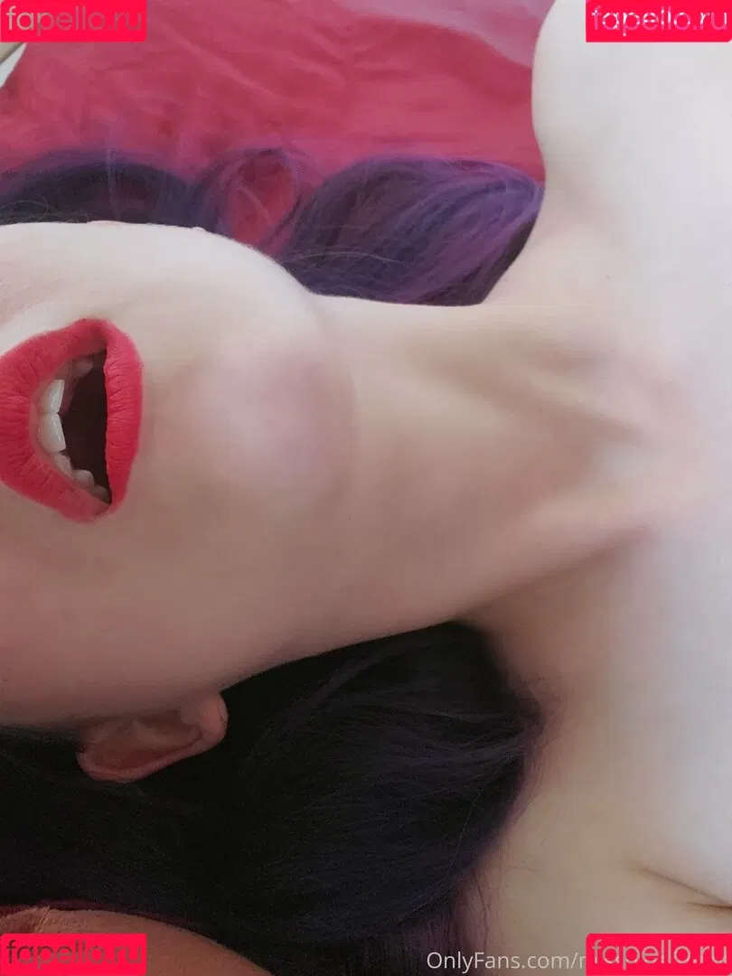 missbluefreeof Onlyfans Photo Gallery 