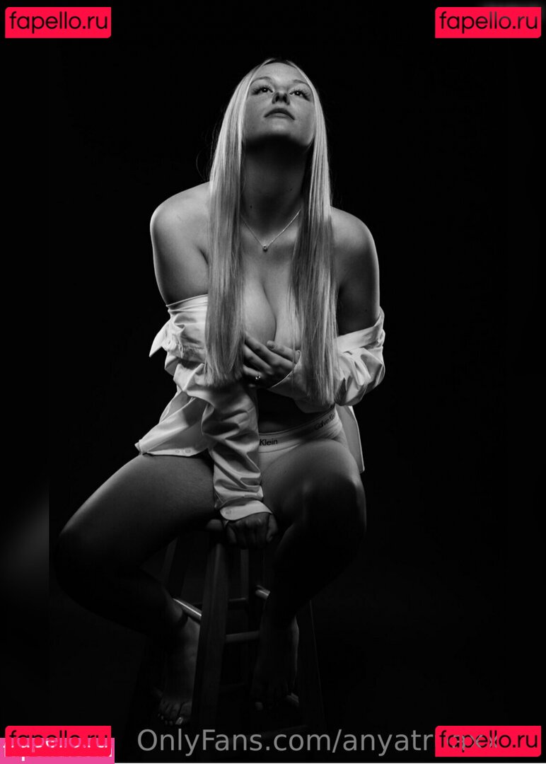 AnnaTruax / Anyatruaxx / anyatruax Onlyfans Photo Gallery 