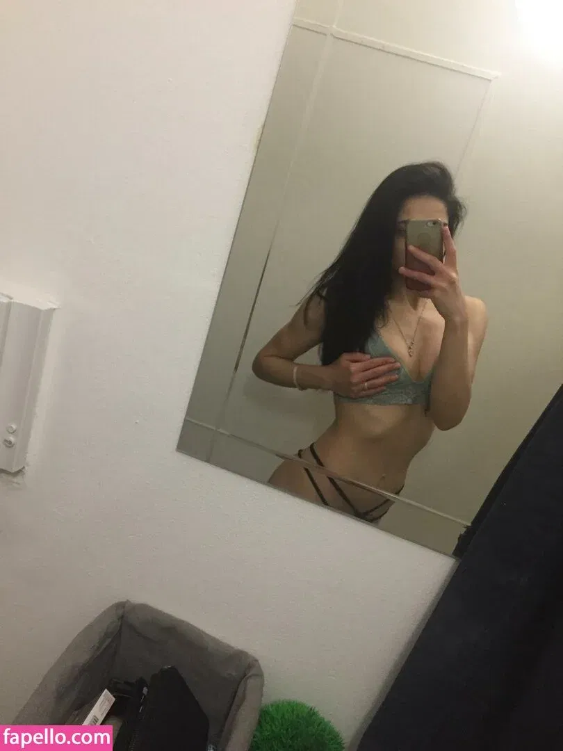 nicolol Onlyfans Photo Gallery 