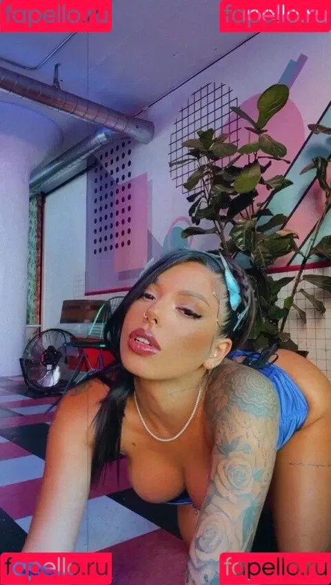 Gina Valentina Onlyfans Photo Gallery 