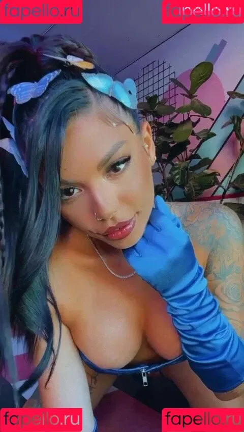 Gina Valentina Onlyfans Photo Gallery 