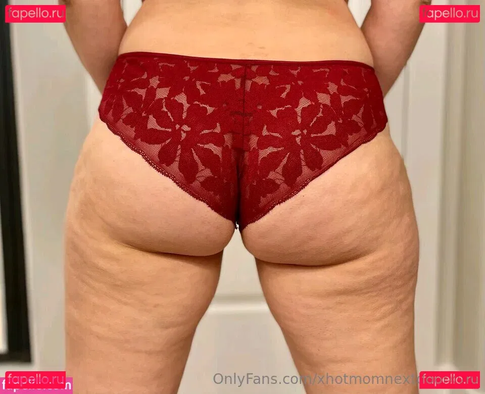 Milf Next Door Onlyfans Photo Gallery 